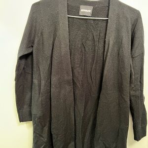 Monrow long cardigan size extra small. Never worn.